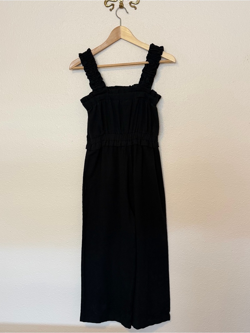 Black Ruffled Strap Midi jumpsuit - Picture 3 of 3